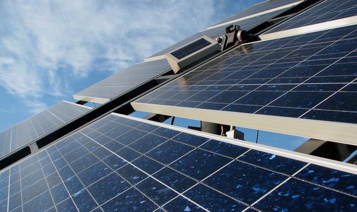 Anche la finanza vede green. In Borsa tre nuove società settore energia pulita