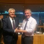 Gian Luca Galletti con il collega greco