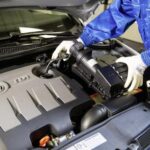 Dieselgate. Il Gruppo Volkswagen ha annunciato di avere presentato all’Autorità Federale per i Trasporti tedesca (KBA) le soluzioni tecniche specifiche per i motori EA 189 interessati, con cilindrata 1.6 e 2.0 litri. Ciò significa, precisa la casa, che gli aspetti correttivi sono stati definiti per la maggior parte dei veicoli interessati. Dopo l’implementazione delle misure tecniche, i veicoli soddisferanno i requisiti degli standard di emissioni vigenti. La soluzione tecnica finale per il motore Diesel 1.2 litri sarà presentata al KBA alla fine del mese e comprenderà probabilmente un aggiornamento del software.